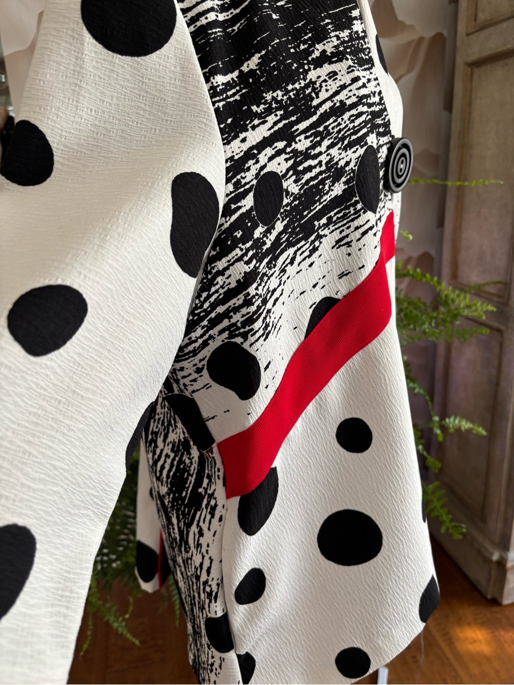 IC BY CONNIE K Black & White Textured Polka-Print Blazer with Red Tag - Picture 10 of 16